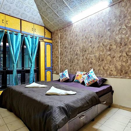 Elephant House - Boutique Hostel & Cowork Méribel Village Екстериор снимка