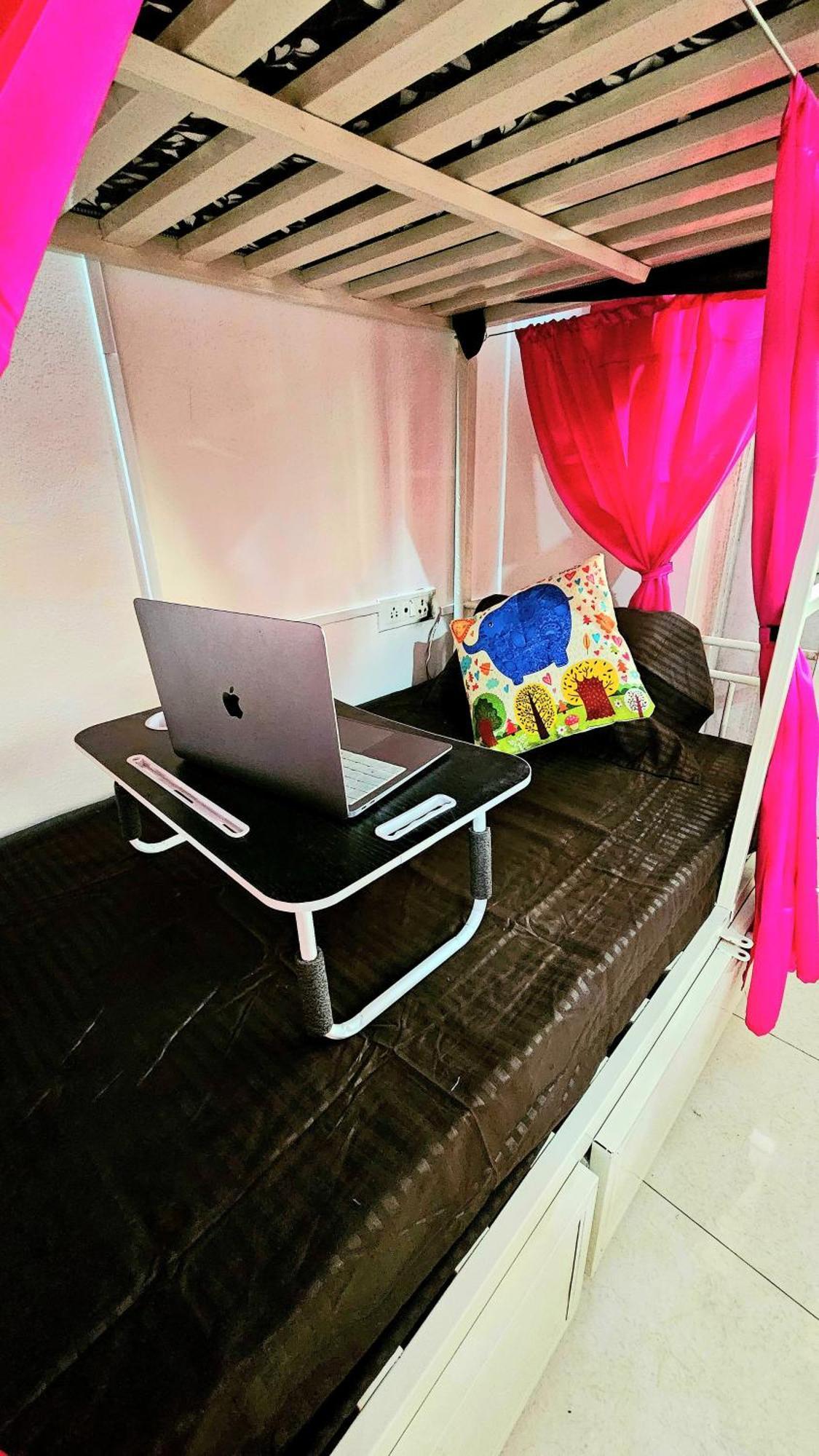 Elephant House - Boutique Hostel & Cowork Méribel Village Екстериор снимка