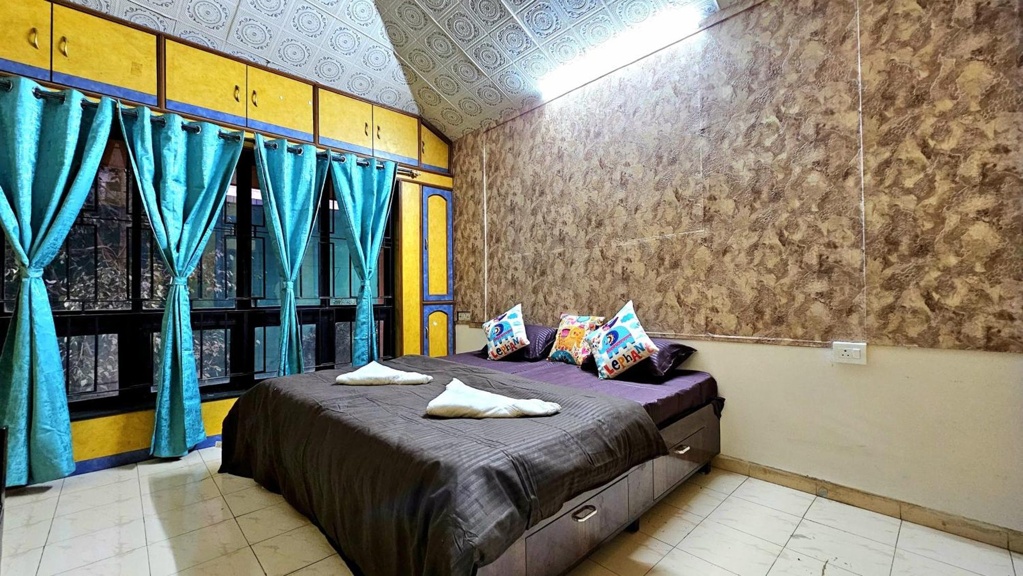 Elephant House - Boutique Hostel & Cowork Méribel Village Екстериор снимка