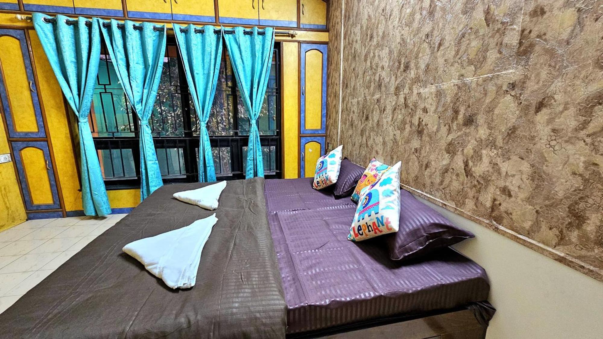 Elephant House - Boutique Hostel & Cowork Méribel Village Екстериор снимка