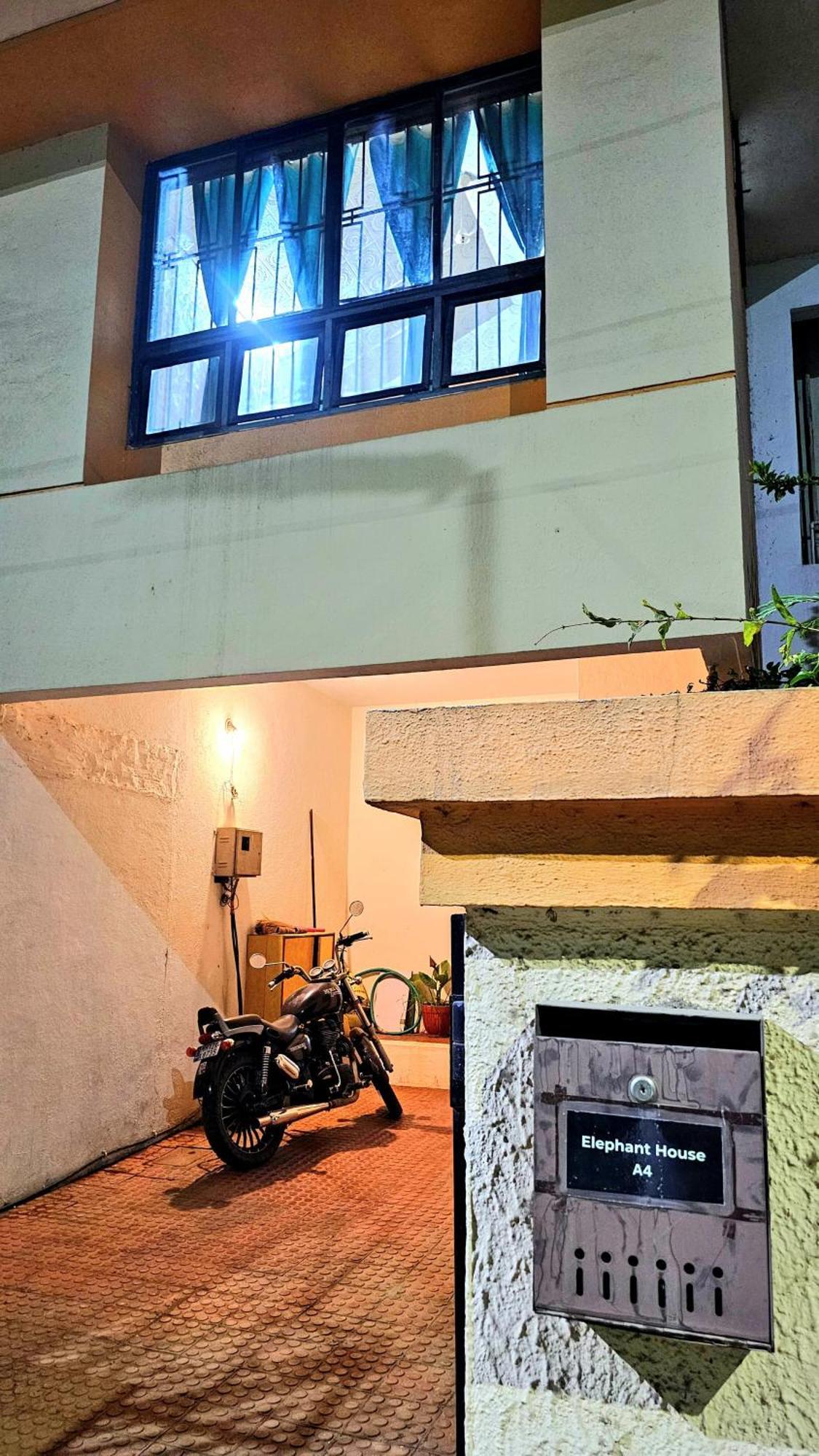 Elephant House - Boutique Hostel & Cowork Méribel Village Екстериор снимка